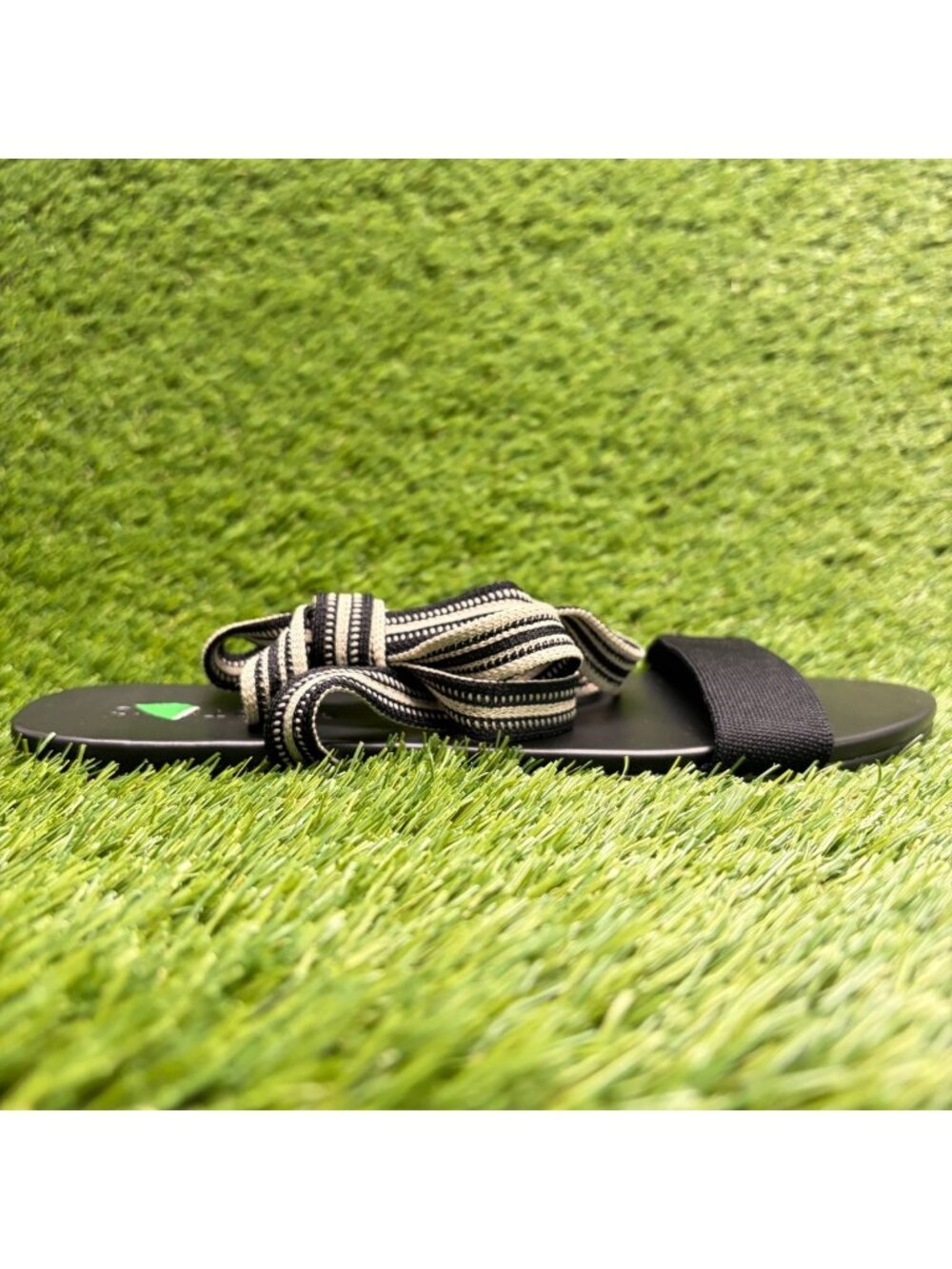 Rothy's The Wrap Womens Size 9.5 Black Ivory Knit Beach Outdoor Strappy Sandals